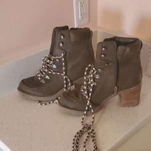 COMBAT BOOTS with Heel